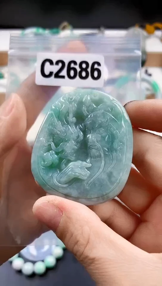 颈饰未镶嵌翡翠天然翡翠吊坠挂件