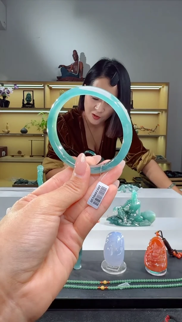 未镶嵌手镯翡翠60圈