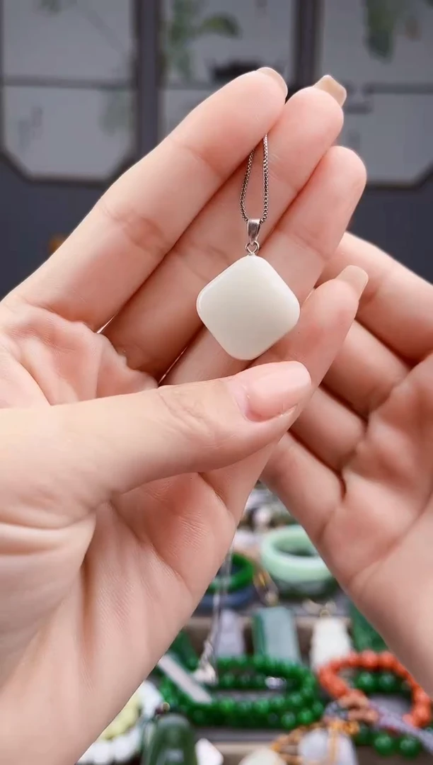 颈饰银S925镶嵌和田玉多样性发货拍一单发一个