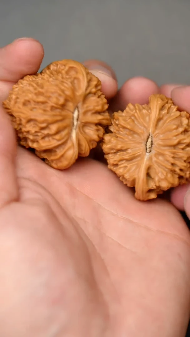 文玩核桃把件精修打底南疆石40-41