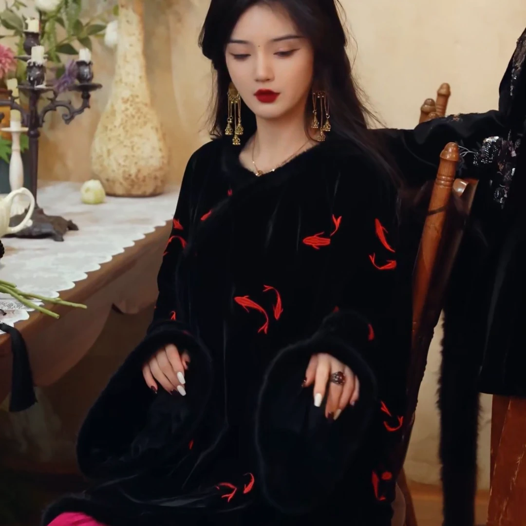 月畔湾【锦鲤】新中式冬季新款棉服时尚重工刺绣锦鲤加绒打底