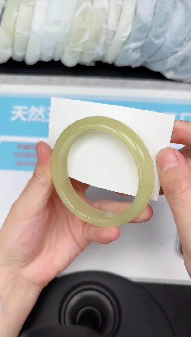 未镶嵌手镯石英质玉189/5657