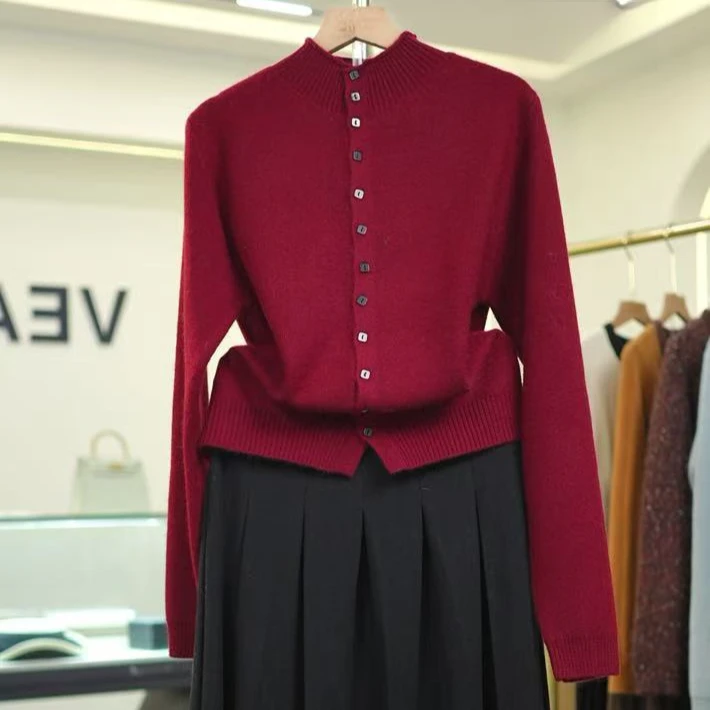 【701套装】薇乐女装半高领单排扣气质减龄开衫2024冬季新款毛衣