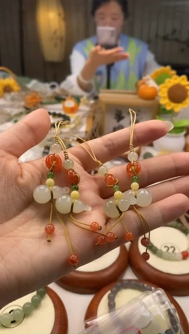 【闪购商品】和田玉吊坠(不含链)未镶嵌小葫芦吊坠多样性发一直发