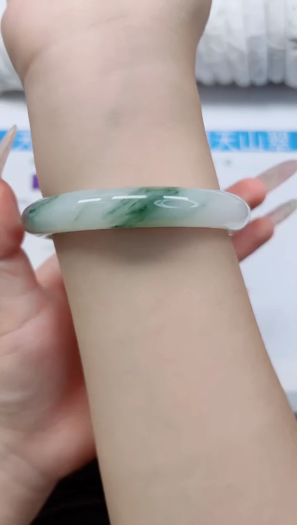 未镶嵌手镯石英质玉40-60/61