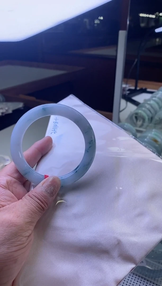翡翠手镯未镶嵌4007