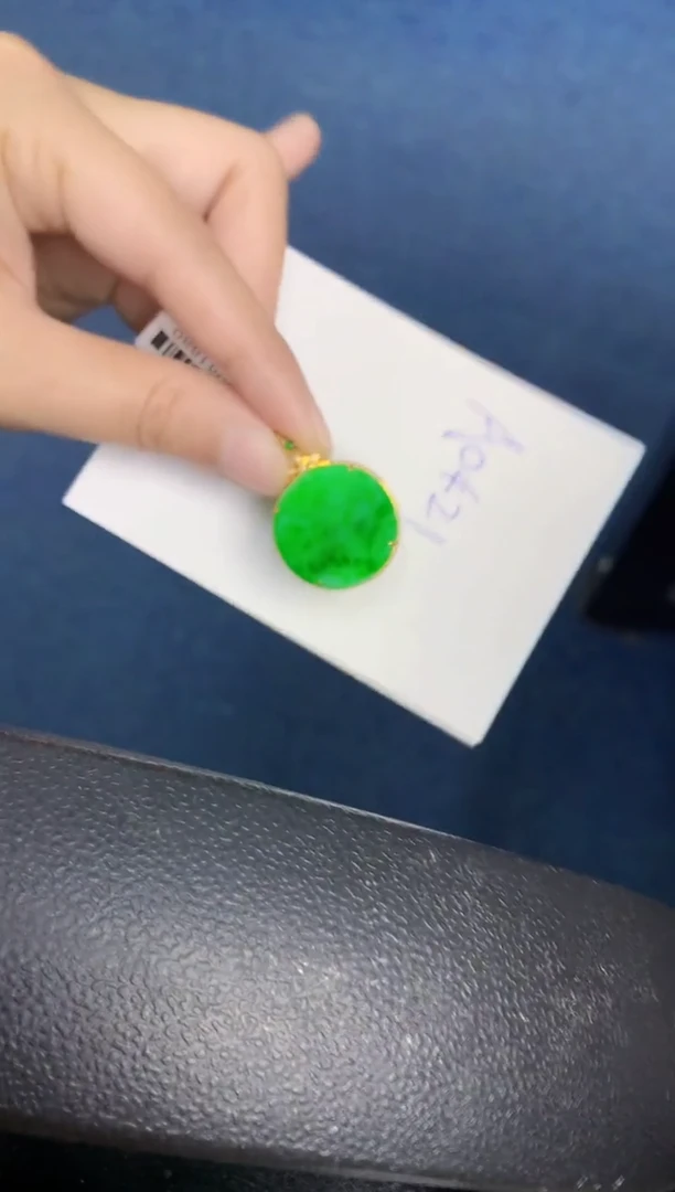 【闪购商品】翡翠颈饰18K金镶嵌000000000