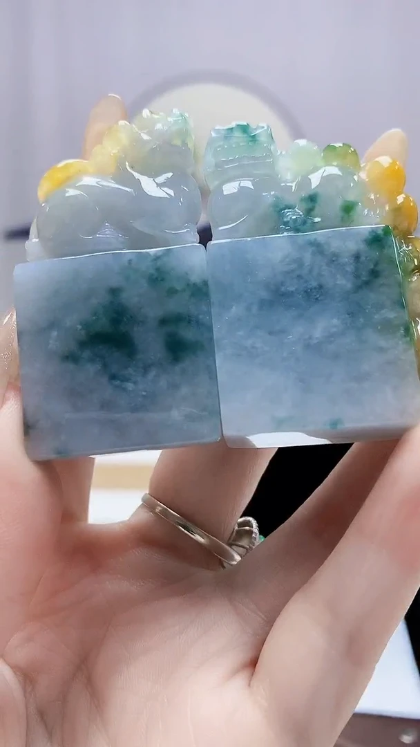 未镶嵌定制翡翠5145DD-毛货挂件一对赠底座122