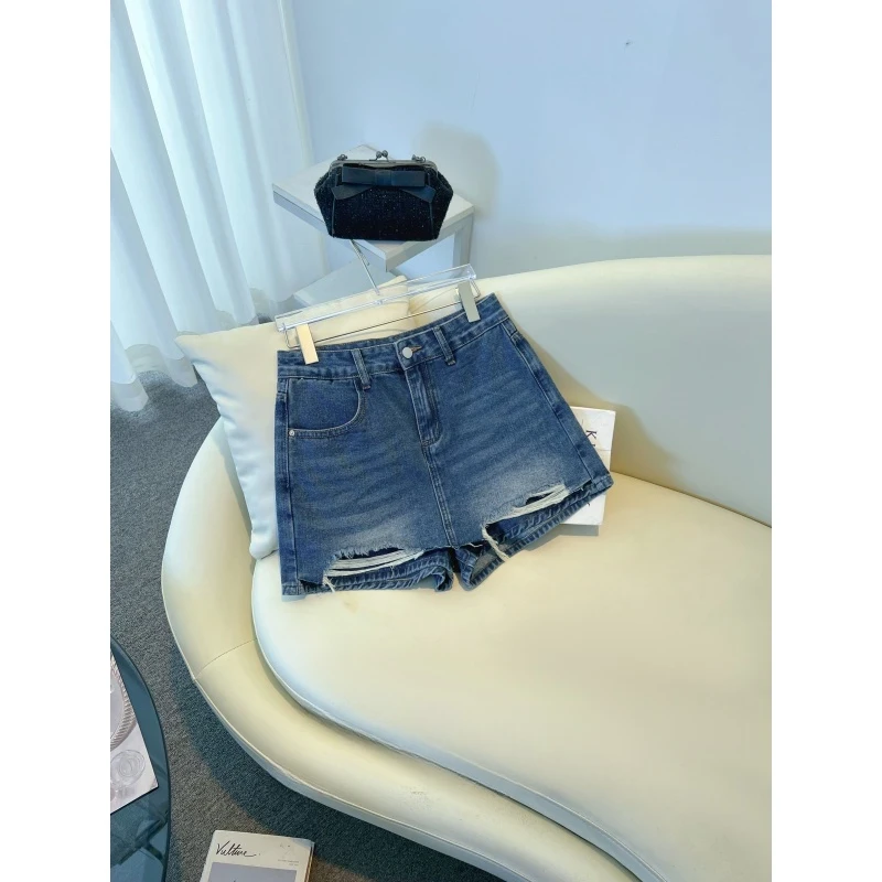 2025年夏季薄款百搭破洞毛边牛仔短裤女新款洋气显瘦高腰直筒热裤