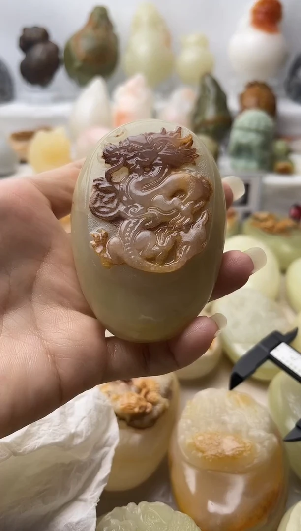 石材方解石手把件不退换盘龙满皮微瑕