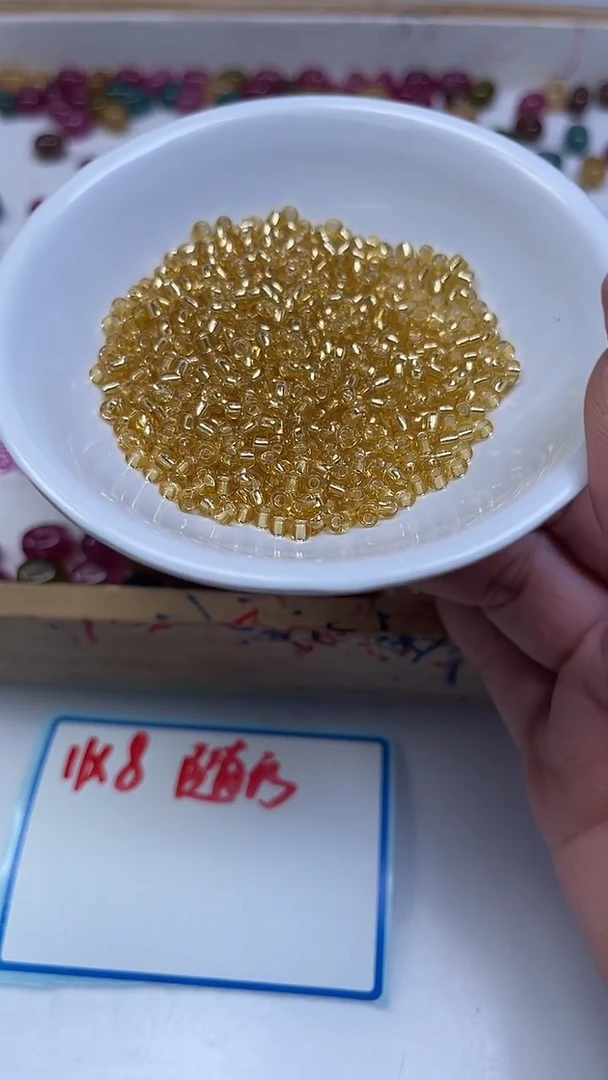 未镶嵌散珠碧玺E102 金色隔珠3*3mm110颗8元