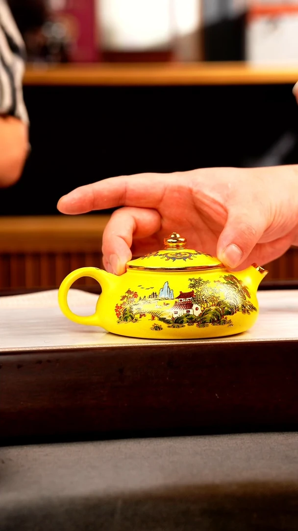茶壶紫砂黄金泥 寒江 忆江南珐琅彩