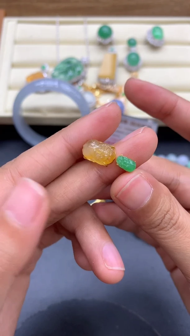 【闪购商品】翡翠戒指18K金镶嵌128-中国好珍宝