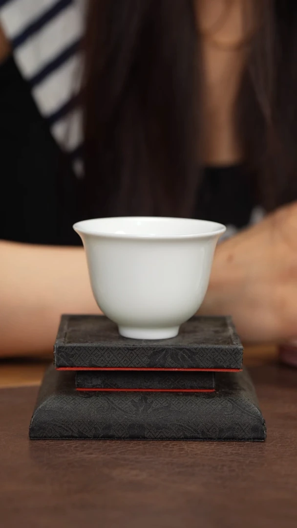 景德镇白胎铃铛杯