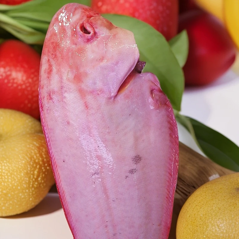 本地新鲜鳎目鱼，(两条包装6斤左右），肉质肥美，口感细腻！