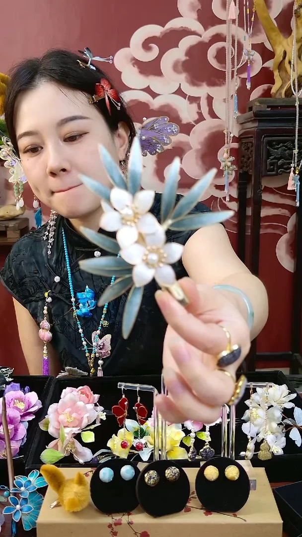 刺绣非遗纯手工绒花