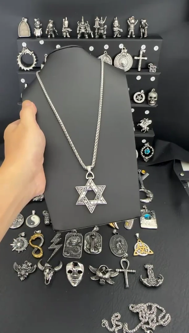 钛钢树脂六芒星吊坠搭配龙骨项链60CM长