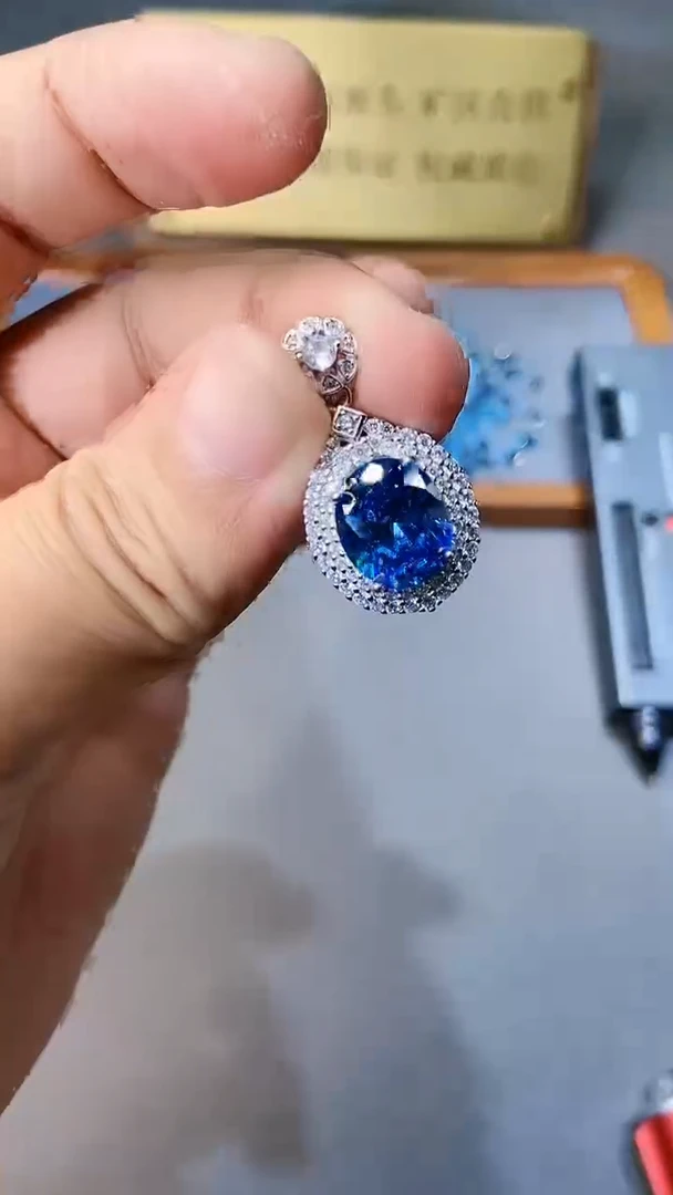 【闪购商品】托帕石颈饰银S925镶嵌354