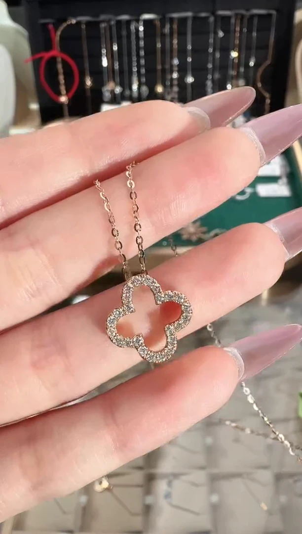 颈饰18K金镶嵌钻石3.26g