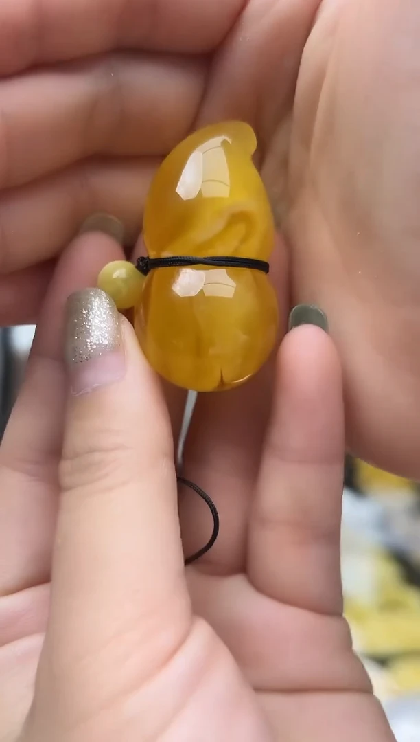 未镶嵌蜜蜡裸石佛****店蜜蜡吊坠