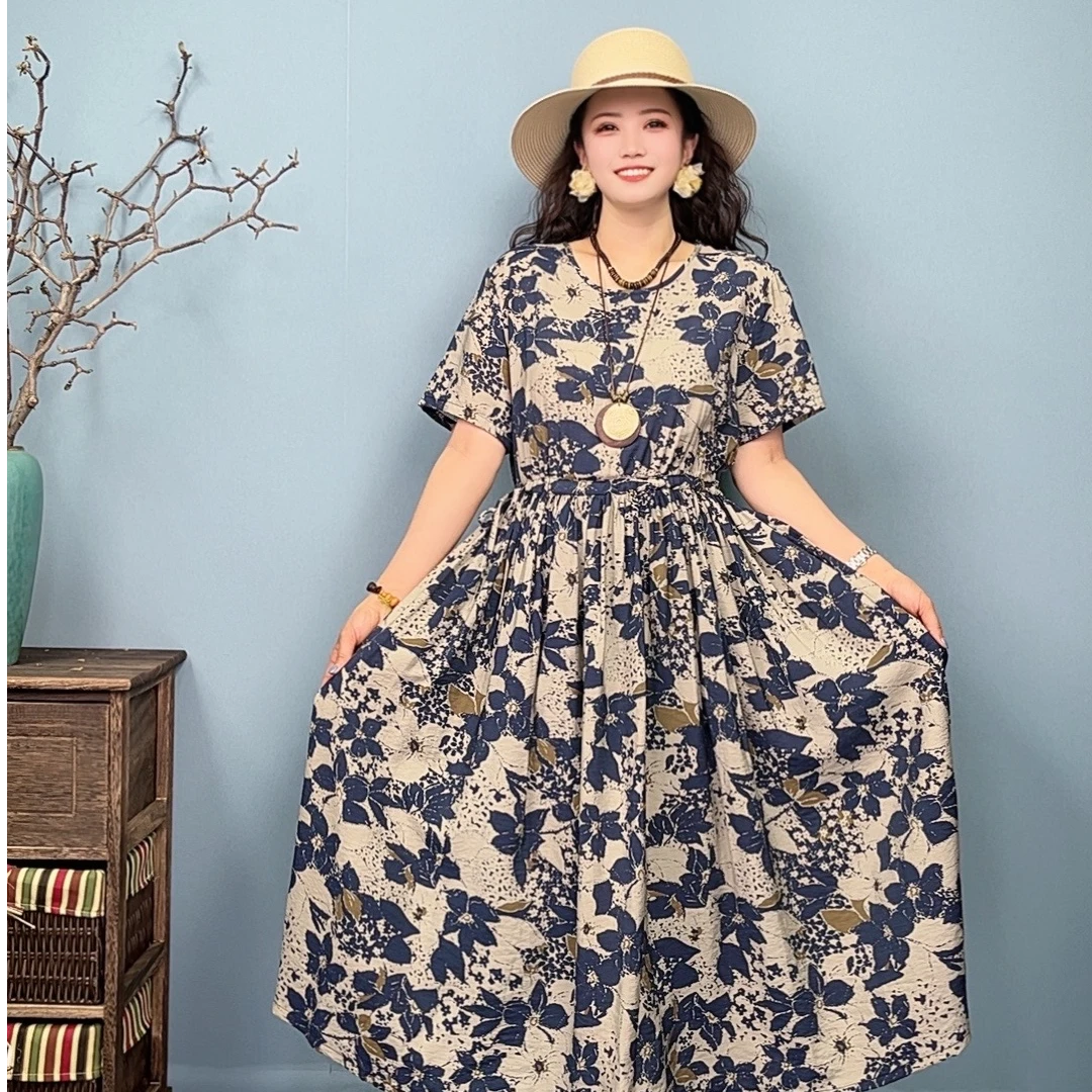 25042夏季新款气质显瘦百搭宽松休闲复古显白遮肉圆领连衣裙