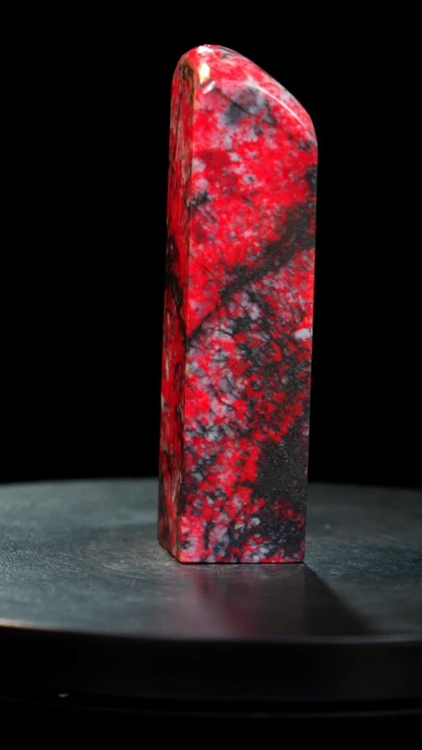 鸡血石梅花鸡血石旬阳