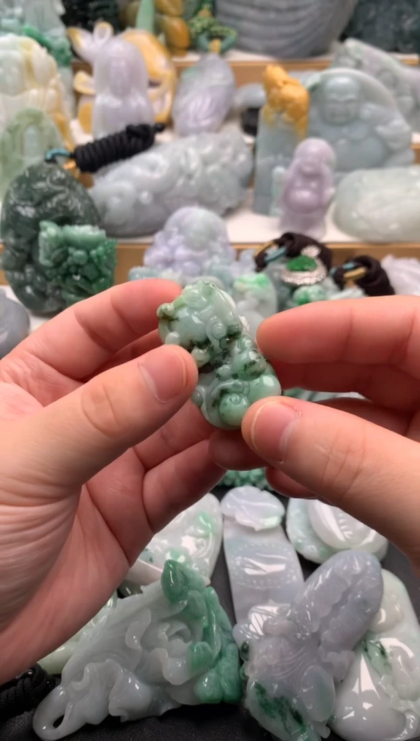 吊坠(不含链)未镶嵌翡翠1