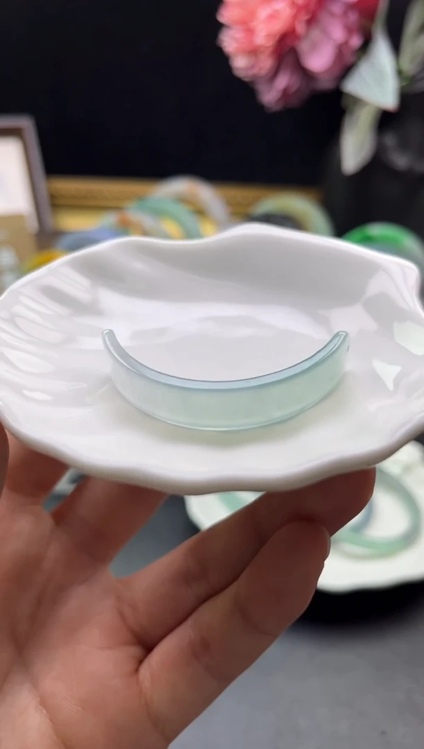 未镶嵌定制翡翠半镯-编绳