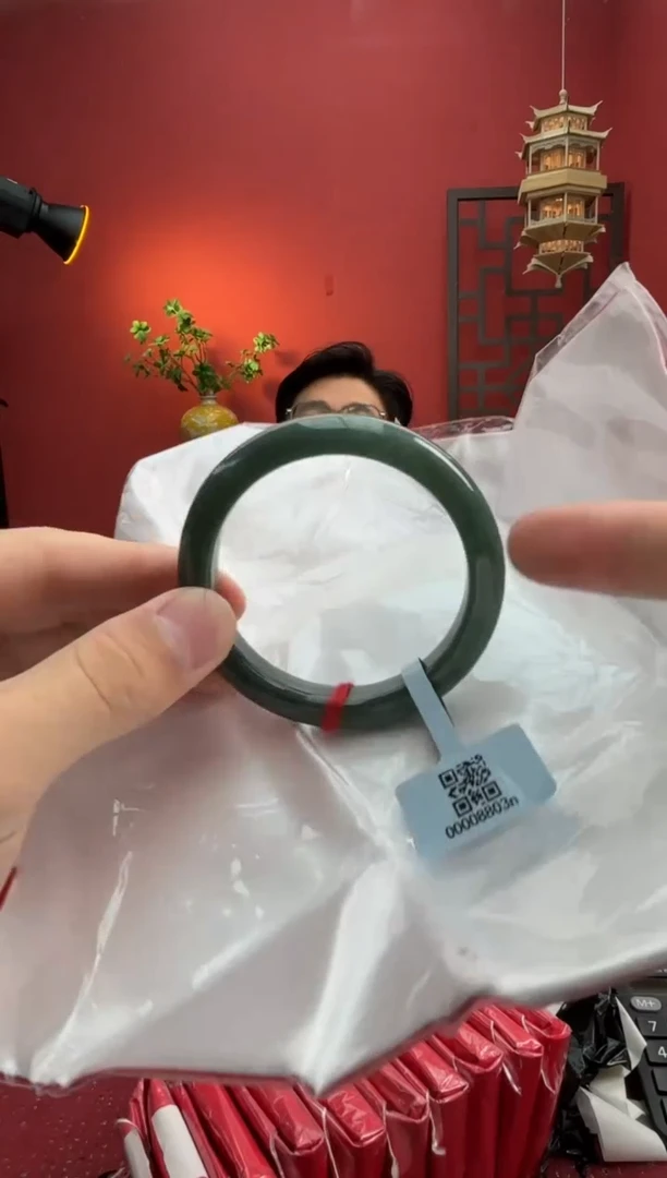未镶嵌手镯翡翠翡翠手镯6