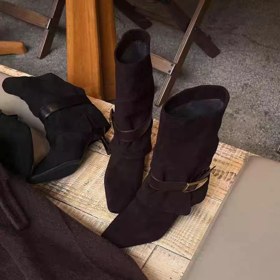 7880--法式尖头细跟短靴新款简约气质显腿长日常百搭时装短靴-AL