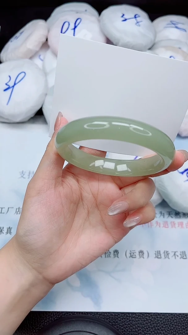 未镶嵌手镯石英质玉7-60