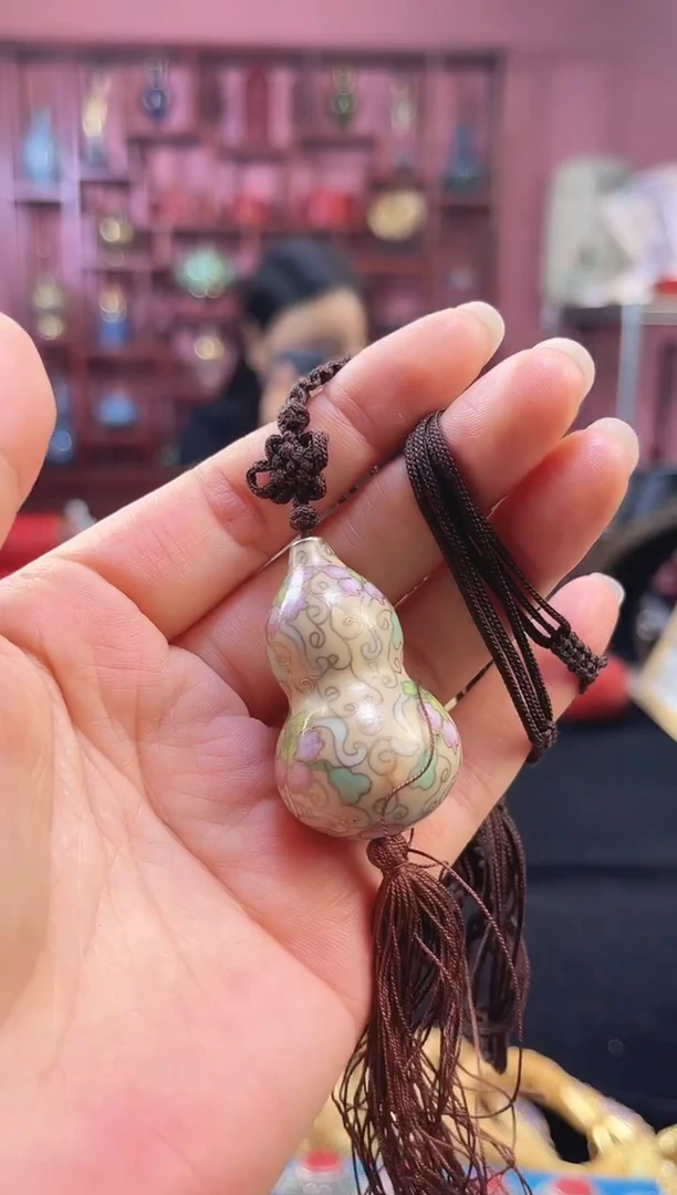 非遗 景泰蓝吊坠 立体葫芦 米色