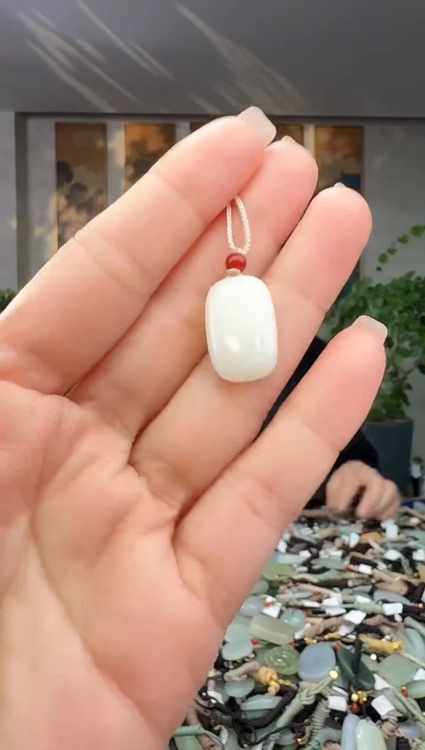 颈饰未镶嵌和田玉拍一发一多样性发货