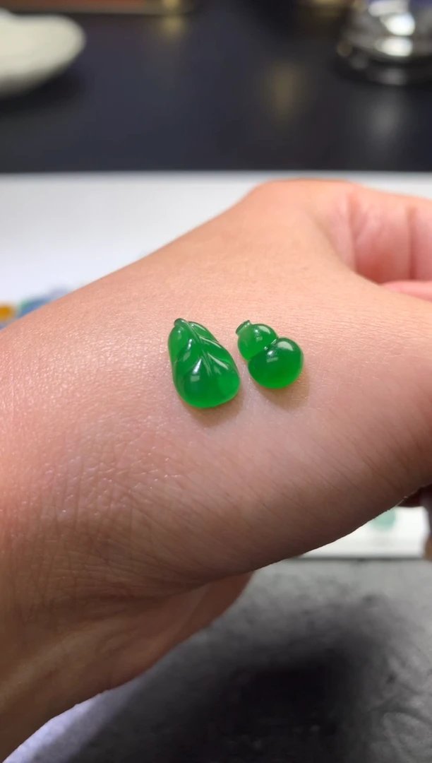 未镶嵌定制翡翠彼****5毛货