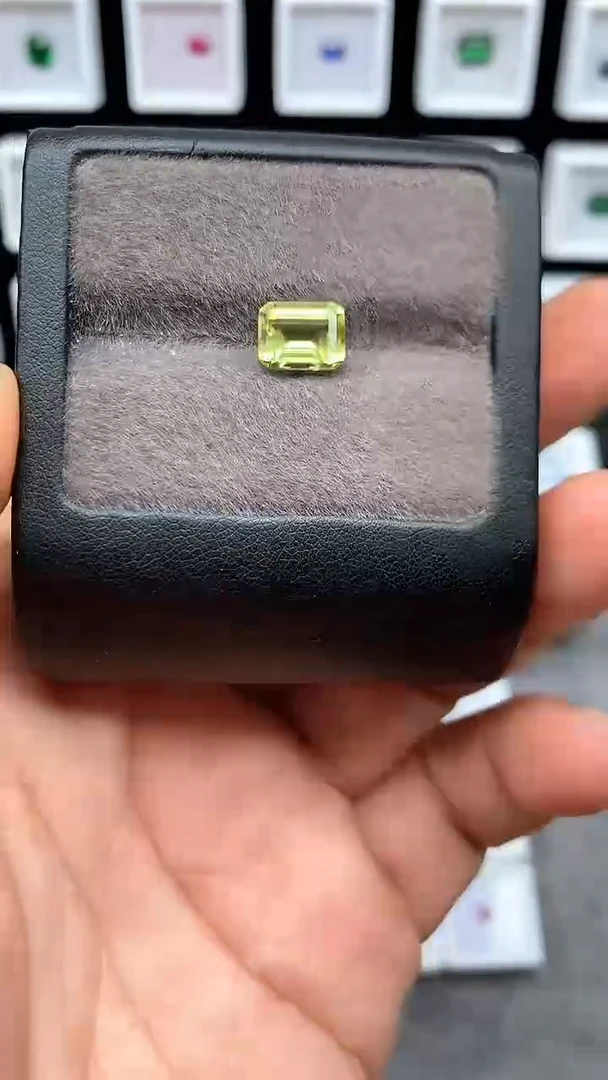 水晶珠宝半成品未镶嵌2.2克拉