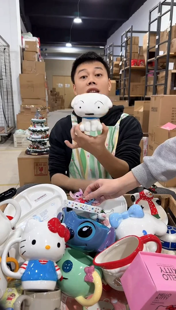 瓷片小白钱罐
