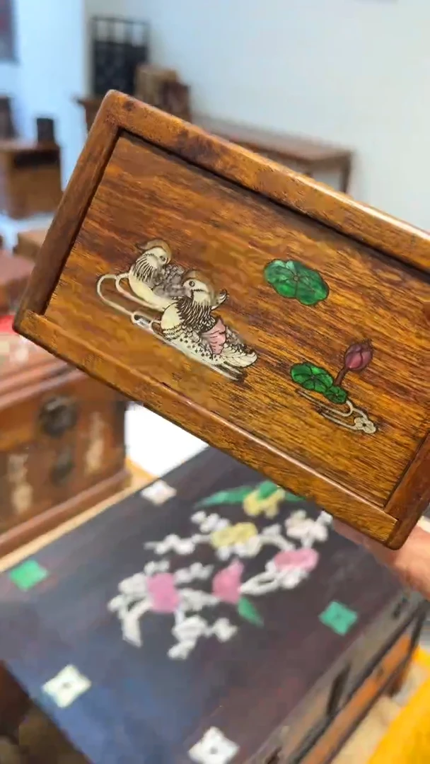 【闪购商品】贡木鸳鸯戏水螺钿小机关盒