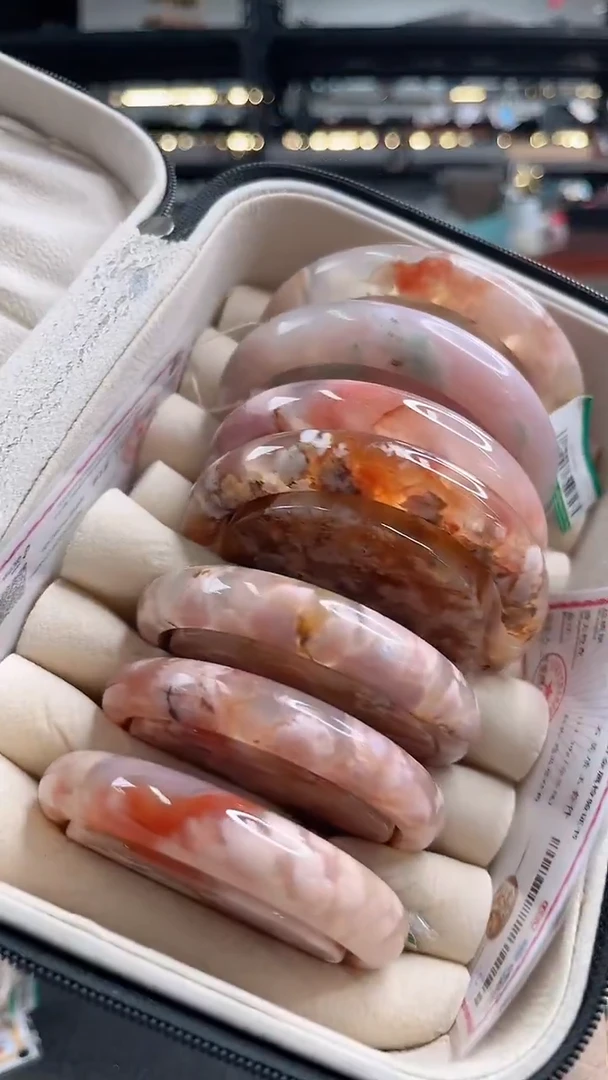 未镶嵌手镯石英质玉瑾圈口（赠品镯心）