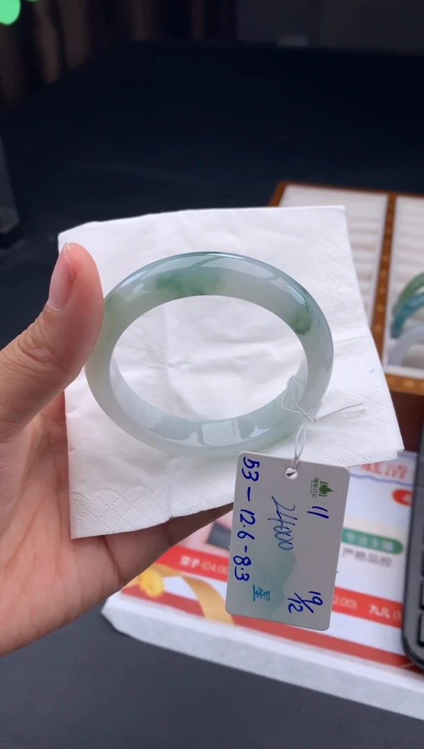 未镶嵌手镯翡翠翡翠自带#送人#，假一赔三