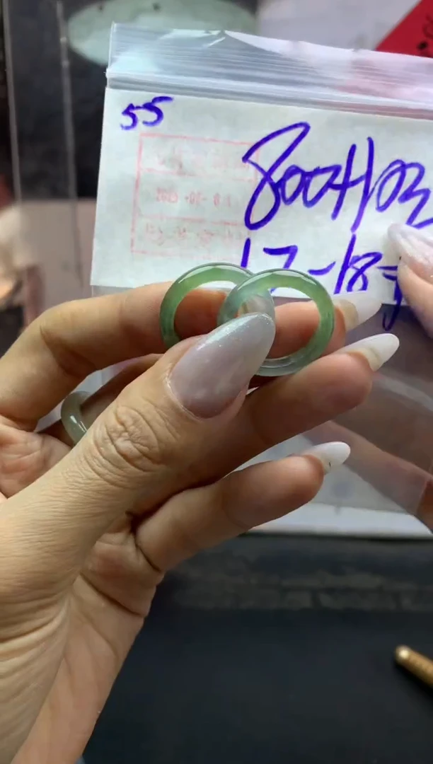 【闪购商品】定制翡翠未镶嵌戒圈1718*810元毛货需精抛光多样性