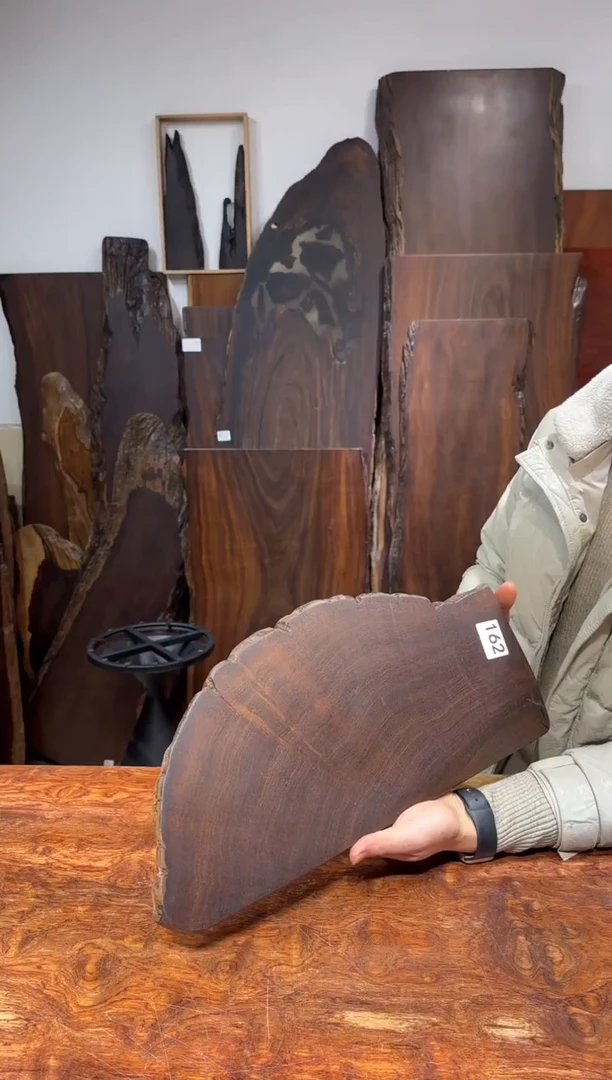 风车木（黑檀木）尺寸46*22*2.4编号162