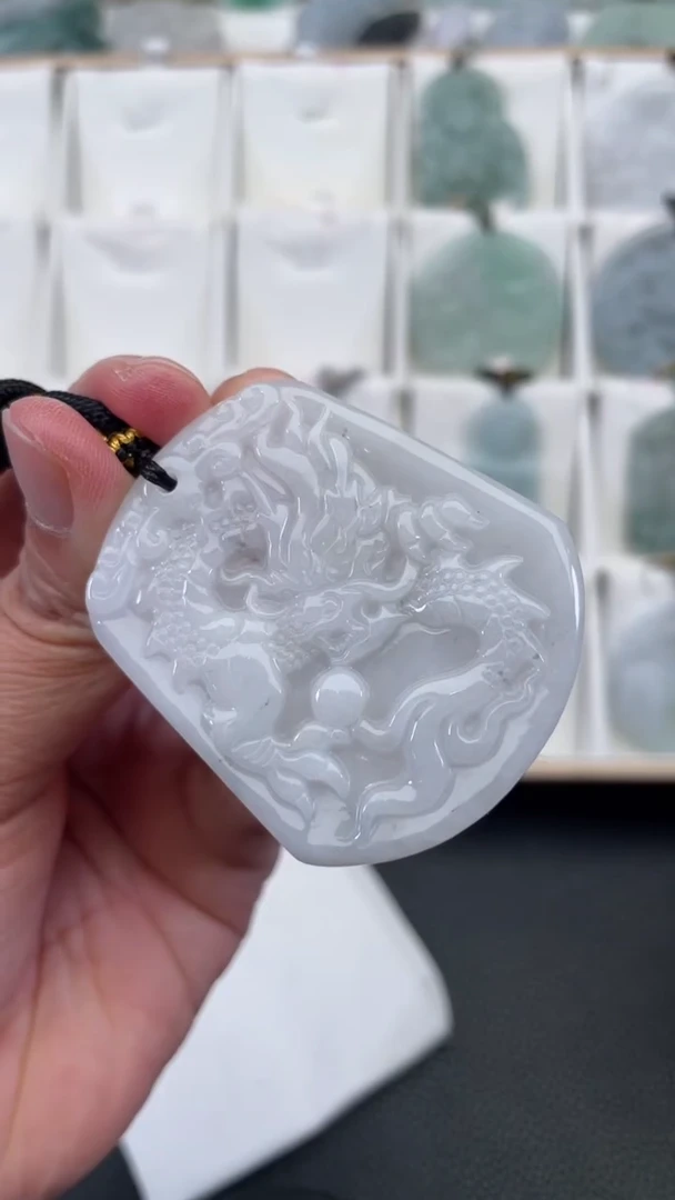 颈饰未镶嵌翡翠天然缅甸翡翠A货419