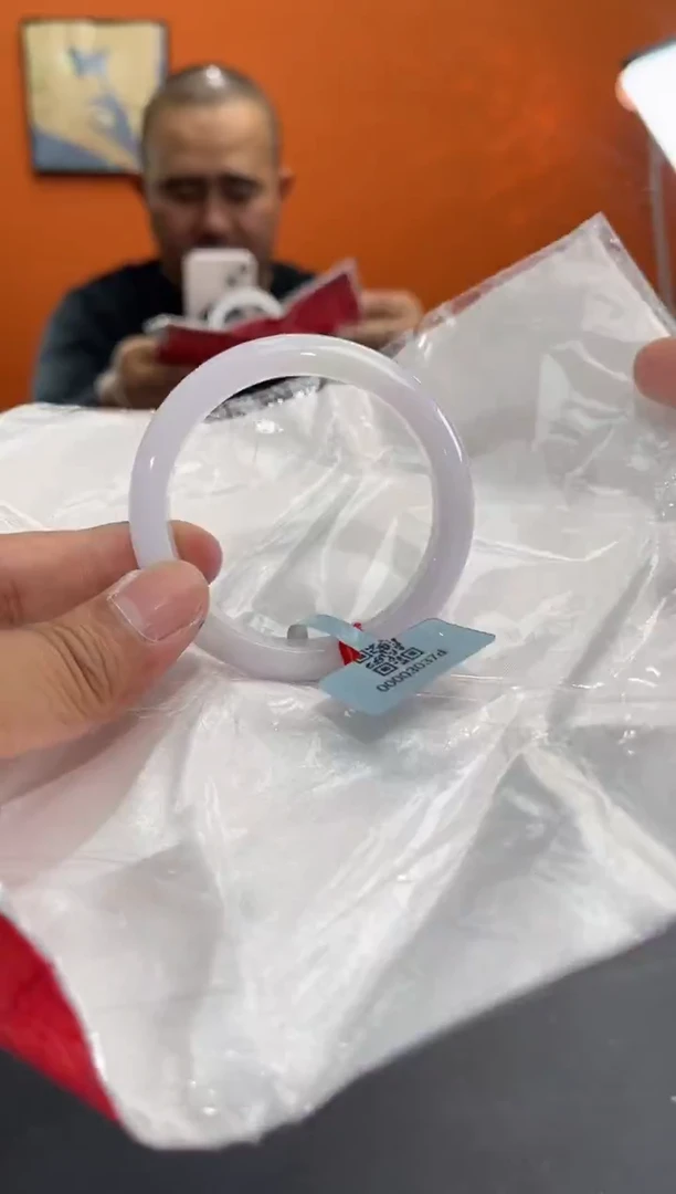 未镶嵌手镯翡翠20