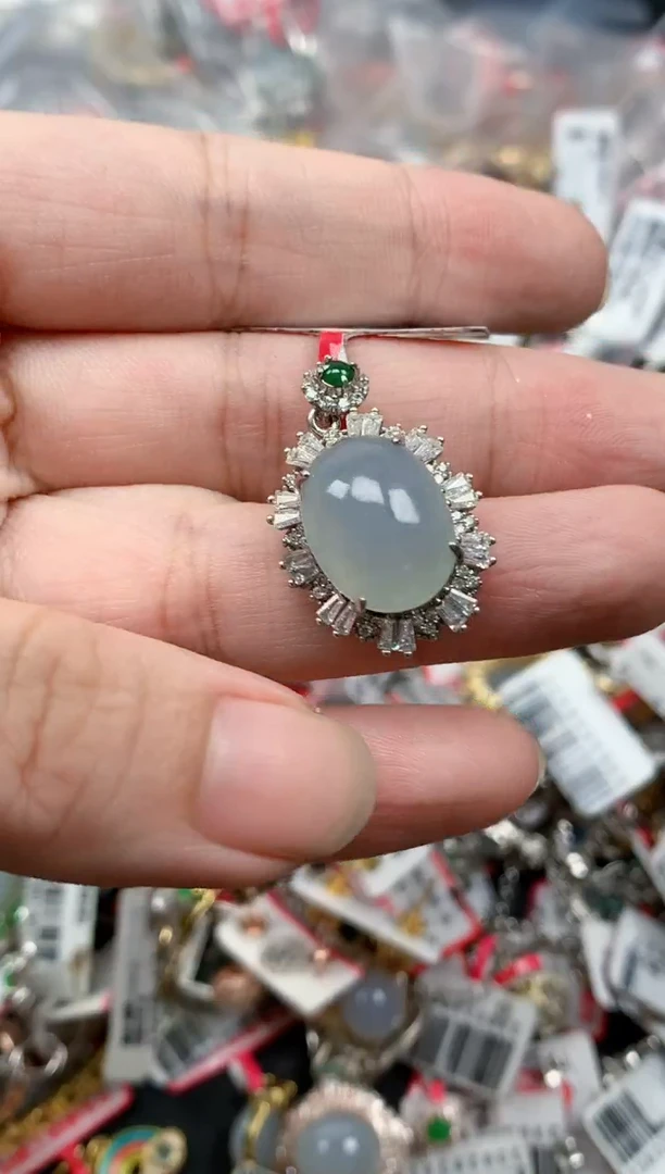 翡翠戒指银S925镶嵌天然缅甸翡翠