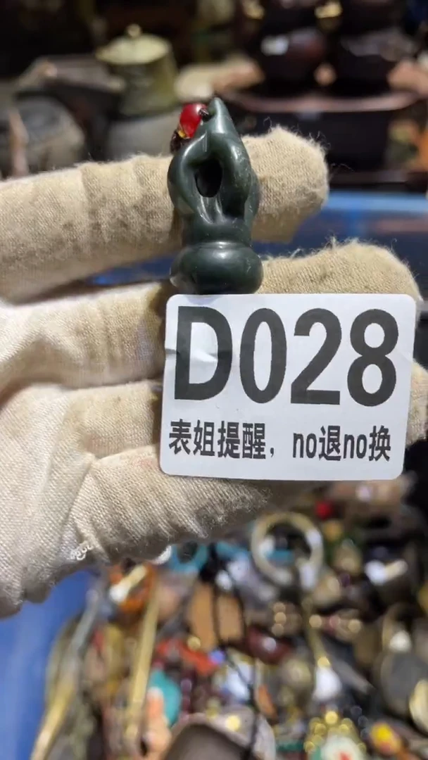 陶瓷偏**雪表姐直播所见所得