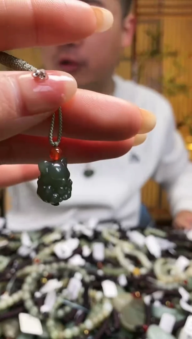 【闪购商品】和田玉颈饰未镶嵌多样性发货，拍一发一