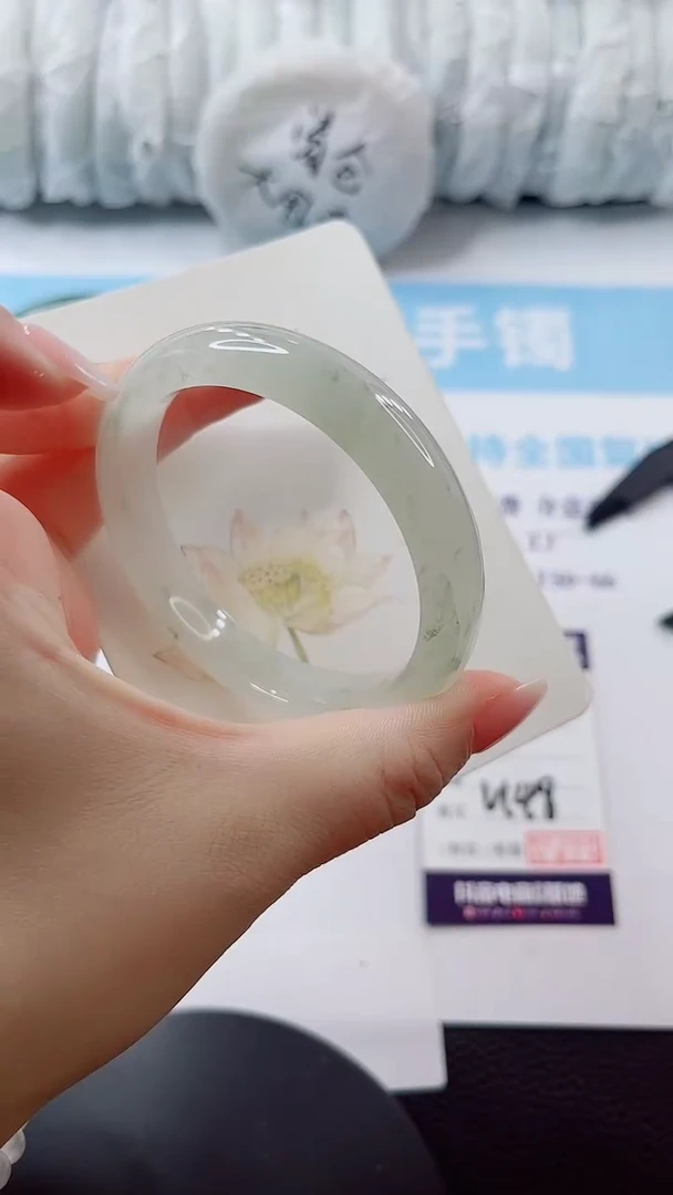 未镶嵌手镯石英质玉多样性发货V148