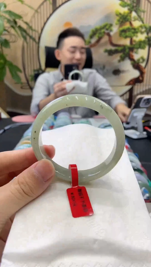 未镶嵌手镯翡翠65
