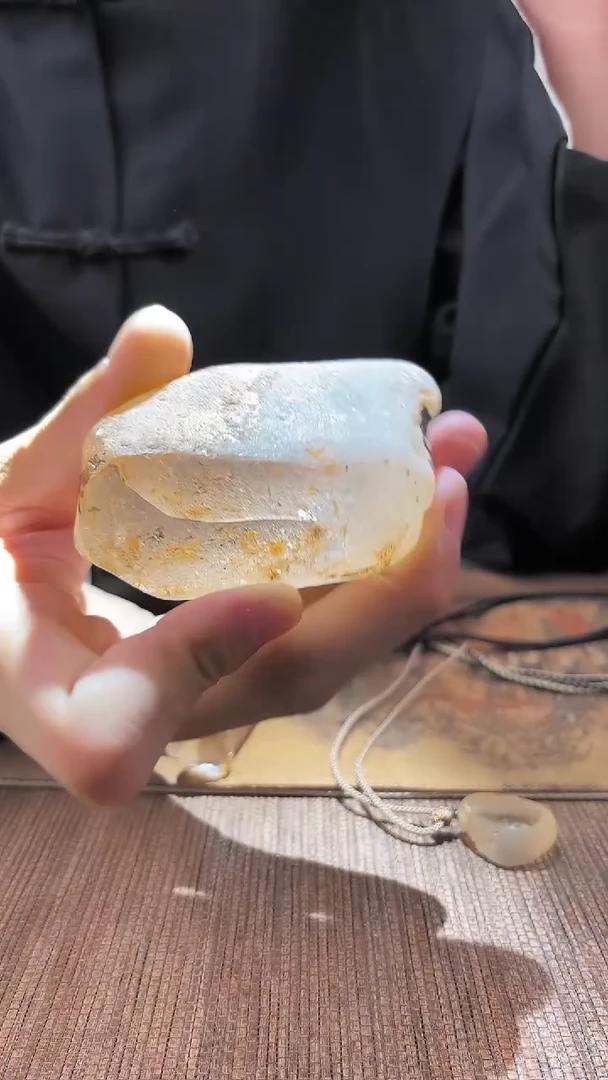 未镶嵌吊坠(赠链)水晶水晶