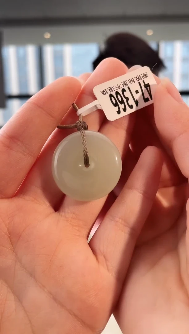 和田玉未镶嵌颈饰扣 1366